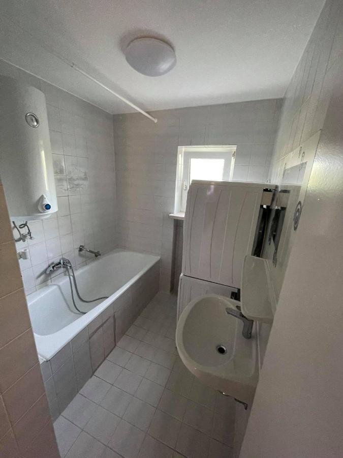 Zv-Scholtz Monteurswohnungen Burgkirchen an der Alz Extérieur photo